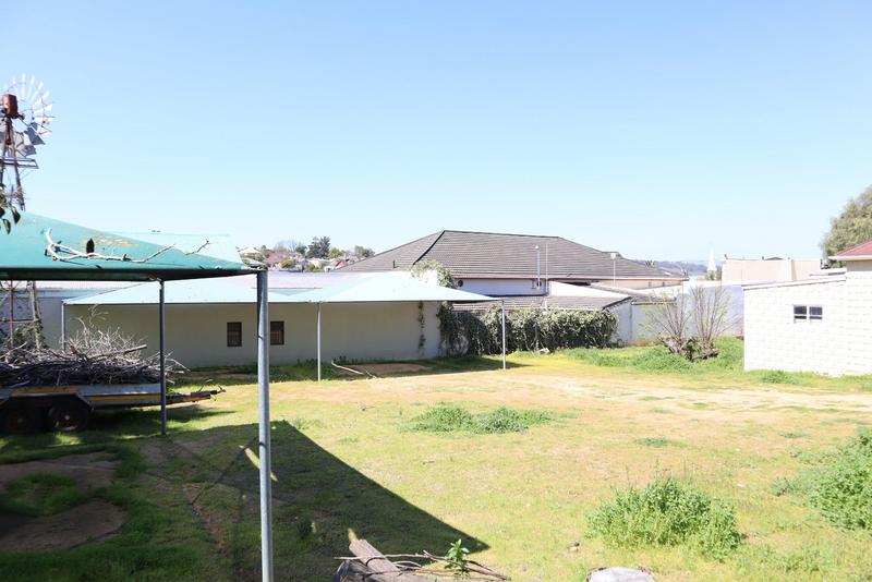 Commercial Property for Sale in Bergzicht Western Cape